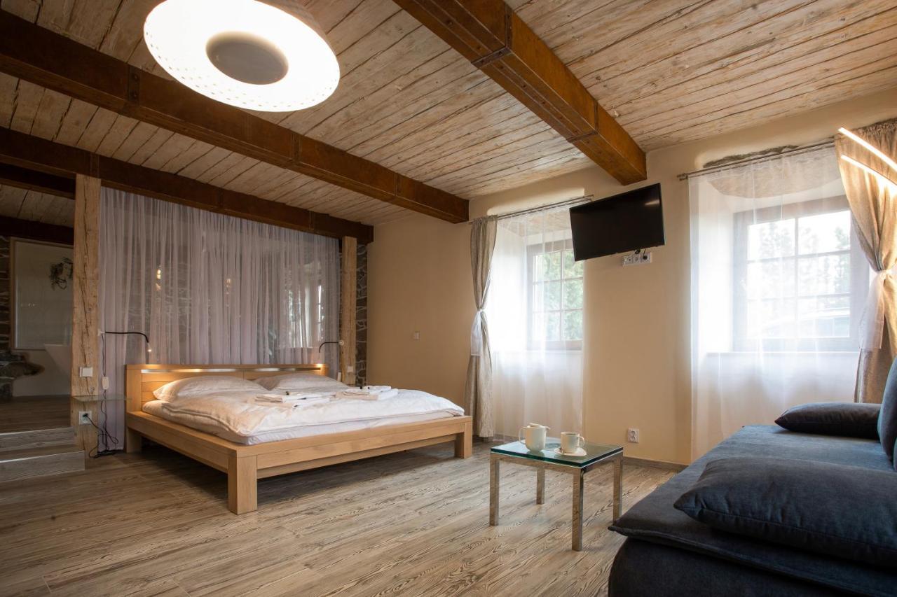 Gasthuis Vejrovna 3*